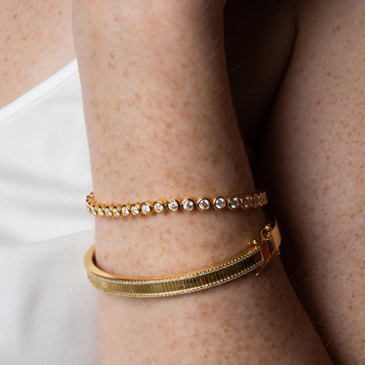 Remi 4mm Gold Bezel Tennis Bracelet